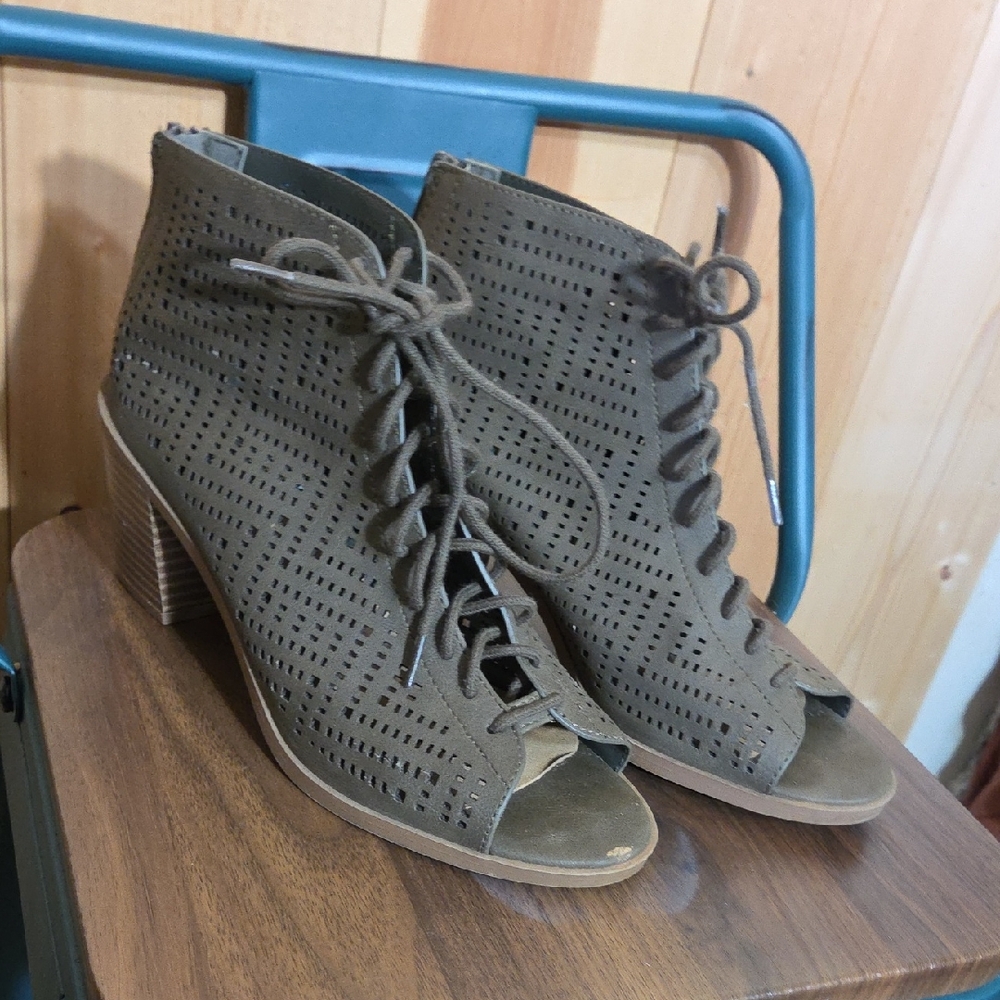 Soda Olive Peep-Toe Lace-Up Heeled Boots
